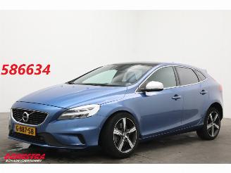 Auto incidentate Volvo V-40 1.5 T3 Aut. R-Design LED H/K Leder Navi Clima Cruise Camera SHZ PDC AHK 2019/11