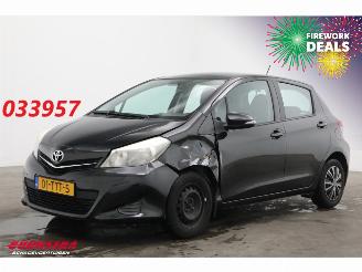 Schadeauto Toyota Yaris 1.0 VVT-i Aspiration Airco Camera Bluetooth 167.634 km! 2012/4