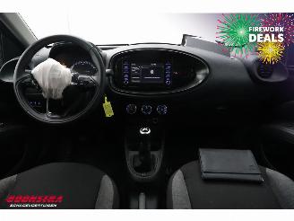 Toyota Aygo 1.0 VVT-i MT Play ACC Bluetooth Airco Camera picture 18