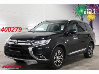 uszkodzony samochody osobowe Mitsubishi Outlander 2.2 DI-D Intense Clima Cruise Camera Bluetooth AHK 184.136 km! 2017/10