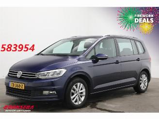 begagnad bil auto Volkswagen Touran 1.6 TDI DSG Business R LED ACC ErgoComf. Navi SHZ Camera AHK 2016/5