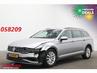 skadebil auto Volkswagen Passat Variant 1.5 TSI DSG Comfort Business LED ACC Navi Clima PDC AHK 2020/2