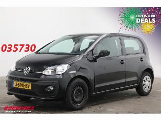 Damaged car Volkswagen Up! 1.0 Clima Cruise SHZ PDC Camera 87.467 km! 2020/7