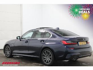 BMW 3-serie 330e High Executive Schuifdak Leder HUD H/K ACC LED SHZ picture 4