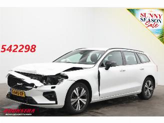 Unfallwagen Volvo V-60 2.0 B3 Plus Dark LED ACC Leder H/K Camera SHZ AHK 2023/5