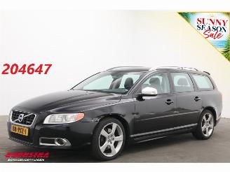 škoda osobní automobily Volvo V-70 2.0T Aut. R-Edition Clima Navi Cruise SHZ PDC AHK HighPerf.Audio 2011/4