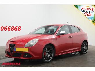 Auto incidentate Alfa Romeo Giulietta 1.7 TBi Quadrifoglio Verde Navi Clima Cruise AHK 2011/4