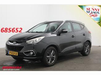 Käytettyjen passenger cars Hyundai Ix35 1.6i GDI Business Edition Cruise Clima SHZ Navi Camera PDC 2014/12