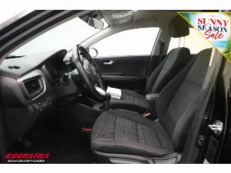 Kia Stonic 1.0 T-GDi MHEV DynamicLine Airco Cruise Bluetooth Camera PDC picture 15