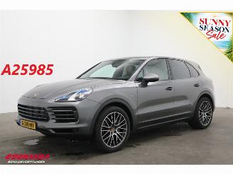 damaged passenger cars Porsche Cayenne 3.0 E-Hybrid Sport Chrono PASM PDLS Memory Leder SHZ Clima Navi Camera PDC 2019/11