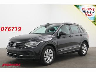škoda osobní automobily Volkswagen Tiguan 2.0 TSI DSG 4Motion Pano Schuif/kantel ACC Clima Navi SHZ Apple/Android Camera PDC 2023/7