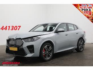 Vaurioauto  passenger cars BMW iX2 eDrive20 67 kWh M Sport Edition ACC Navi Clima Leder SHZ Virtual Apple/Android Camera PDC 2025/8