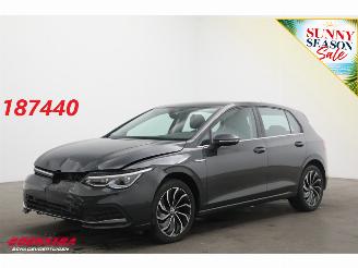 Coche accidentado Volkswagen Golf 2.0 TSI 190 PK DSG Style LED ACC ErgoAct. Virtual Apple/Android LRHZ SHZ 2024/3