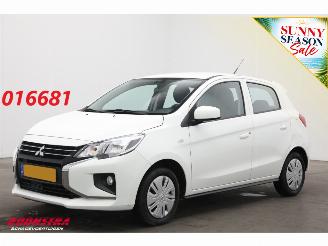krockskadad bil auto Mitsubishi Space-star 1.2 Connect+ Bluetooth Airco 69.318 km! 2023/1