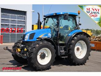 skadebil machine New Holland  T6020 ELITE BY 2012 8.421 Uur BY 2012 8.421 Uur 2012/6