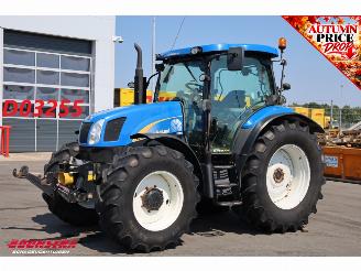 skadebil auto New Holland  T6020 ELITE BY 2012 8.421 Uur 2012/6