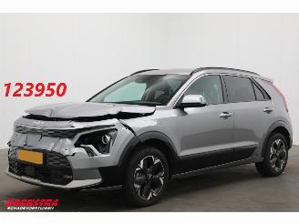 Vaurioauto  passenger cars Kia Niro Light Advanced 64.8 kWh ACC Navi Clima Apple/Android Virtual Camera PDC 2024/11