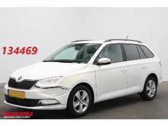 Unfallwagen Skoda Fabia Combi 1.4 TDI DSG Ambition Business Navi Cruise Airco Bluetooth PDC 2017/2