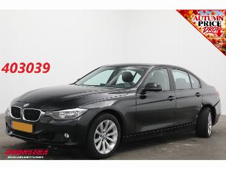 Vaurioauto  passenger cars BMW 3-serie 320i AUT Executive Navi Cruise Clima PDC AHK 152.512 km! 2012/6