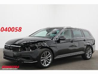 Unfallwagen Volkswagen Passat Variant 2.0 TDI 200 PK DSG R-Line Pano LED ACC ErgoComf. Camera AHK 2023/2
