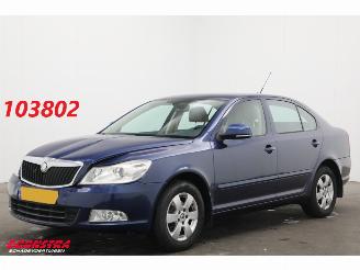 Unfallwagen Skoda Octavia 1.2 TSI Elegance Fahrbereit Cruise Clima PDC 167.545 km! 2010/3