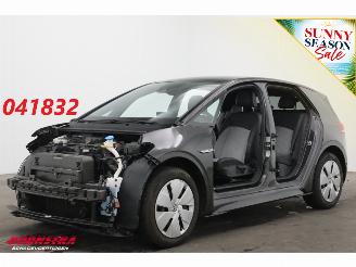 krockskadad bil auto Volkswagen ID.3 Pro Edition 58 kWh Teilediebstahl ACC LrHZ SHZ Virtual Apple/Android Camera PDC 2023/4