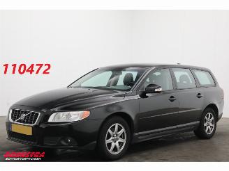 Auto incidentate Volvo V-70 2.0D Kinetic Cruise Navi Clima Leder PDC 2009/5
