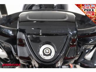 Harley-Davidson  FLRT Freewheeler 114 1.398 km! Tri Glide picture 25