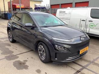 Coche siniestrado Hyundai Kona Kona (OS), SUV, 2017 / 2023 64 kWh 2022/2