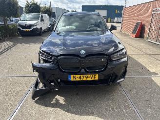 Unfallwagen BMW iX3  2021/12