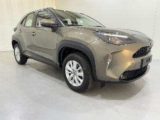 krockskadad bil auto Toyota Yaris Cross 1.5 VVT-iE Hybrid 116 HEV Comfort 2023/3