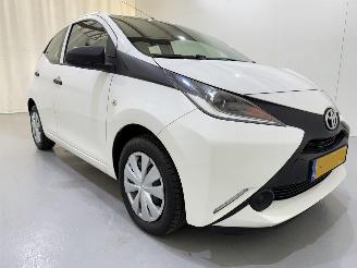 krockskadad bil auto Toyota Aygo HB 1.0 VVT-i Airco NAP 2018/2