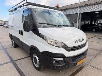 dommages fourgonnettes/vécules utilitaires Iveco Daily 35S16V 2.3d 114kW Airco 2018/5