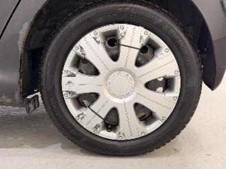 Toyota Aygo HB 1.0-12V Airco picture 23