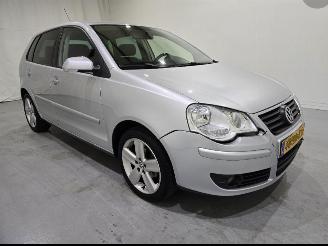 Auto incidentate Volkswagen Polo 1.4-16V Comfortline AC 5,Drs LM 60Kw NAP 2008/5