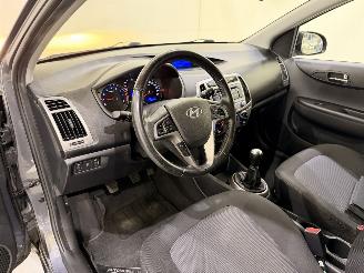Hyundai I-20 HB 1.2i Busines Edition GO picture 6