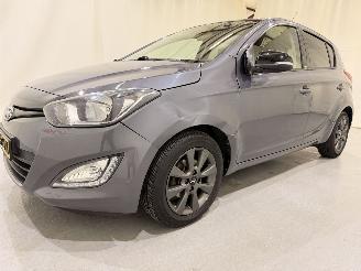 Hyundai I-20 HB 1.2i Busines Edition GO picture 3