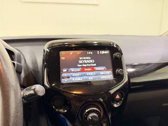 Toyota Aygo HB 1.0 VVT-i x-cite Navi/Airco picture 19