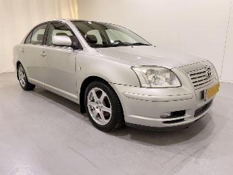 krockskadad bil auto Toyota Avensis 1.8 VVT-i Linea Sol Clima NAP 2005/2