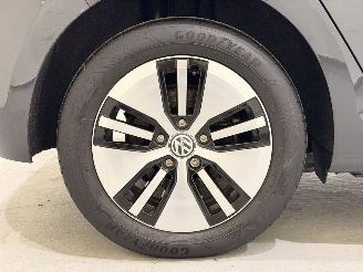 Volkswagen e-Golf VII HB E-DITION Aut picture 11