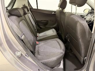 Hyundai I-20 HB 1.2 i-Deal Navi/Airco picture 24