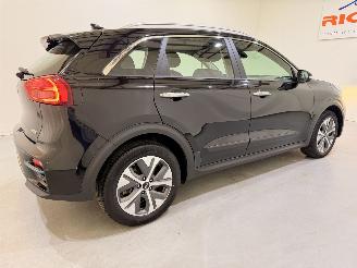 Kia e-Niro 64kWh DynamicLine Aut picture 6