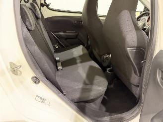 Peugeot 108 HB 1.0 e-VTi Active Airco picture 13