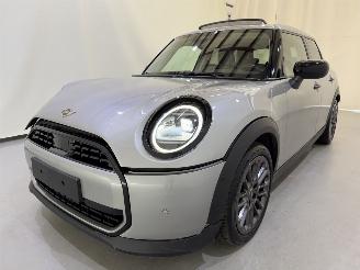 Mini Cooper 5-Drs 1.5 C Classic Aut7 picture 35