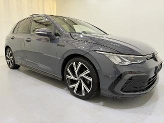 Vaurioauto  passenger cars Volkswagen Golf VIII HB 1.5 TSI R-Line Pano 2021/5
