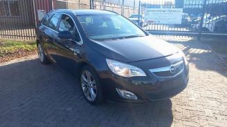 Uttjänta bilar auto Opel Astra Astra J Sports Tourer (PD8/PE8/PF8), Combi, 2010 / 2015 1.4 Turbo 16V 2011/1