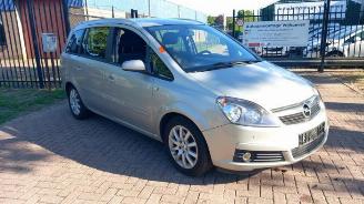 Vrakbiler auto Opel Zafira Zafira (M75), MPV, 2005 / 2015 2.2 16V Direct Ecotec 2007/8