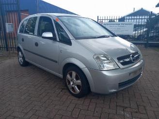 Coche siniestrado Opel Meriva Meriva (A), MPV, 2003 / 2010 1.6 16V 2004/8