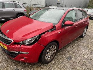 Damaged car Peugeot 308 SW  1.2 PureTech Style 2017/2