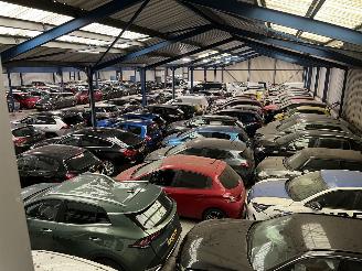 krockskadad bil auto Audi Sebring  2024/1
